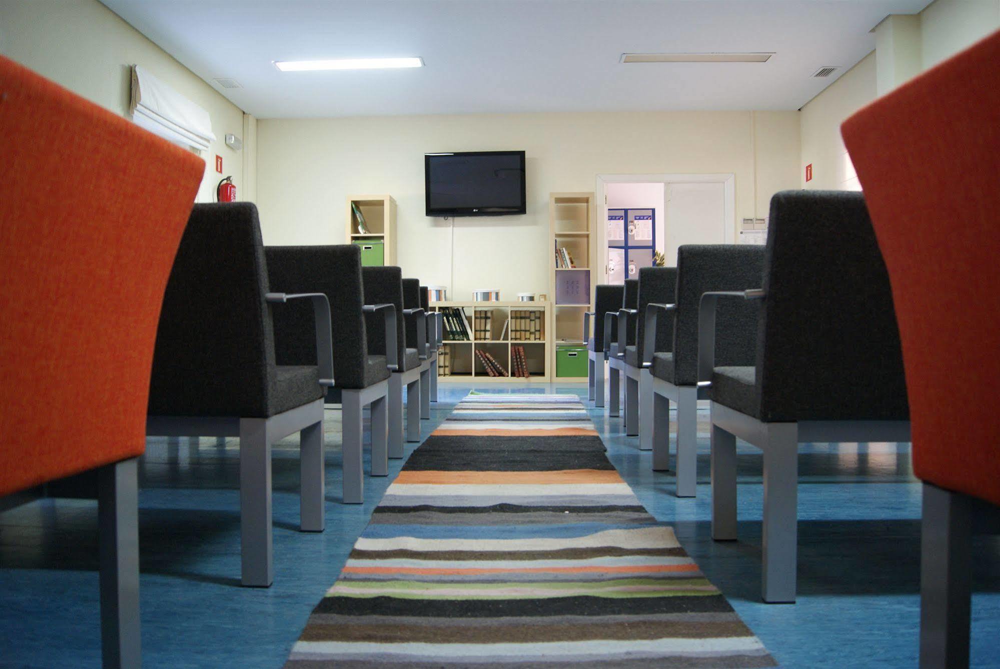 Albergue Inturjoven Уэльва Экстерьер фото